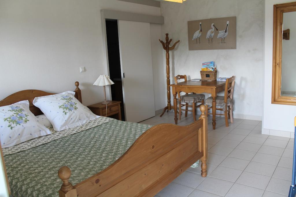 Bed and Breakfast La Ferme Du Vincin Ванн Номер фото